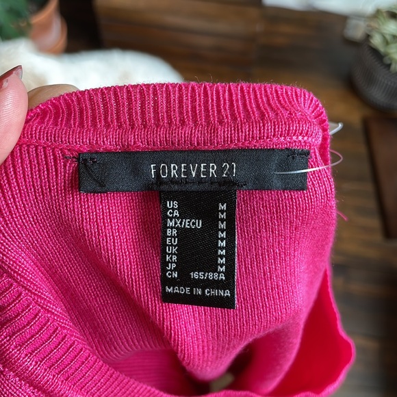 BOGO! NWT Forever 21 Short Sleeve Cropped Sweater - Picture 5 of 7